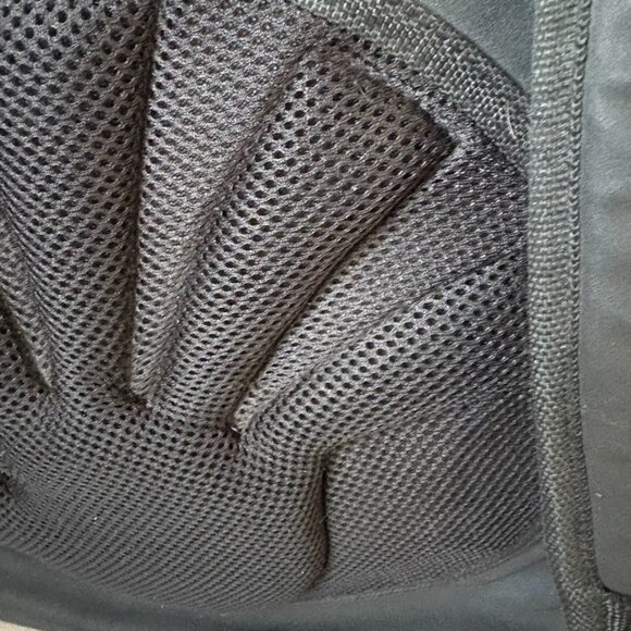 Slappa Velocity Spyder Pro Gamer Backpack | Gear Head Padded Laptop Bag - Picture 3 of 16